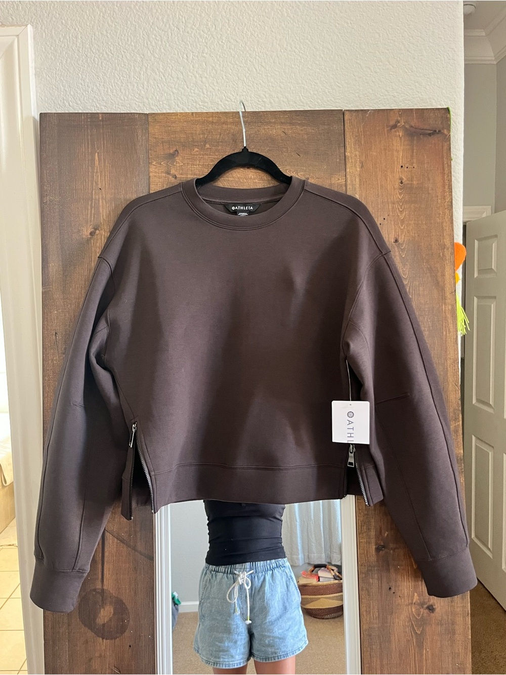 Athleta Brown Cropped Crewneck Sweatshirt